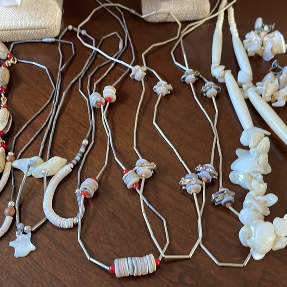 Lot of 13 VTG necklaces & clip earrings Mother of Pearl Shell silver plate - Picture 4 of 11